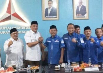 Bakal calon bupati dari Partai Gerindra Rudy Susmanto saat silaturahmi di Kantor DPC Partai Demokrat Kabupaten Bogor, Cibinong, Bogor, Jawa Barat, Minggu, 4 Agustus 2024. (Antara/Lingkar.news)