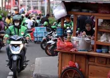 Kelas Menengah Turun Level, Pengamat: Pemerintah Harus Punya Solusi Konkret