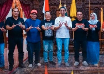 Pj Bupati Kudus Dituding Tak Netral Gara-Gara Pose Jari, Ini Analisis Bawaslu