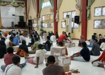 260 Warga Kota Sorong Dilibatkan dalam Proses Lipat Surat Suara Pilkada