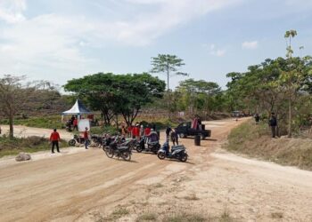 Konflik Tanah dengan PT Semen Indonesia, Pemdes Tegaldowo Rembang Blokade Jalan