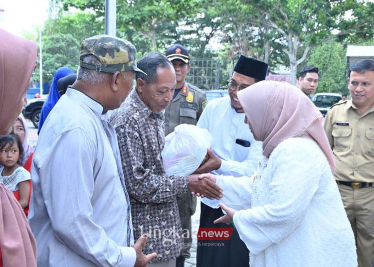 Harga Sembako di Trenggalek Terus Melejit, Pemkab Gencarkan Operasi Pasar