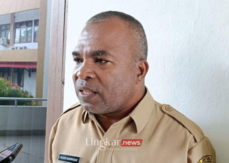 Pelaksana Tugas Kepala Dinas Sosial Kota Jayapura, Felson Mambrasar. (Anta/Lingkar.news)