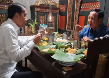 Bertemu dengan Prabowo Satu Jam, Jokowi Enggan Jawab Wartawan