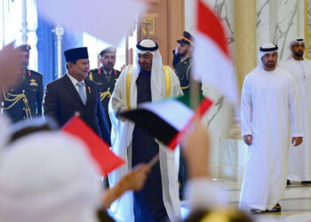 Sambangi Negara Arab, Presiden Prabowo Disambut Meriam dan Pasukan Unta