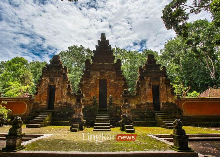 Pura di kawasan Taman Nasional Alas Purwo Banyuwangi, Jawa Timur. ANTARA/HO-Humas Pemkab Banyuwangi
