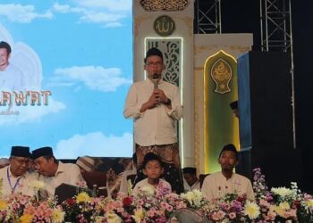 Tim Pemenangan Vivit-Umam Gelar Sholawatan Jelang Pilbup Rembang 15 Tim Pemenangan Vivit-Umam Gelar Sholawatan Jelang Pilbup Rembang