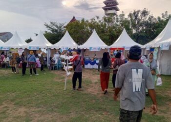 Kampanye Akbar, Vivit-Umam Siap Genjot Pemberdayaan UMKM Rembang 11 Kampanye Akbar, Vivit-Umam Siap Genjot Pemberdayaan UMKM Rembang