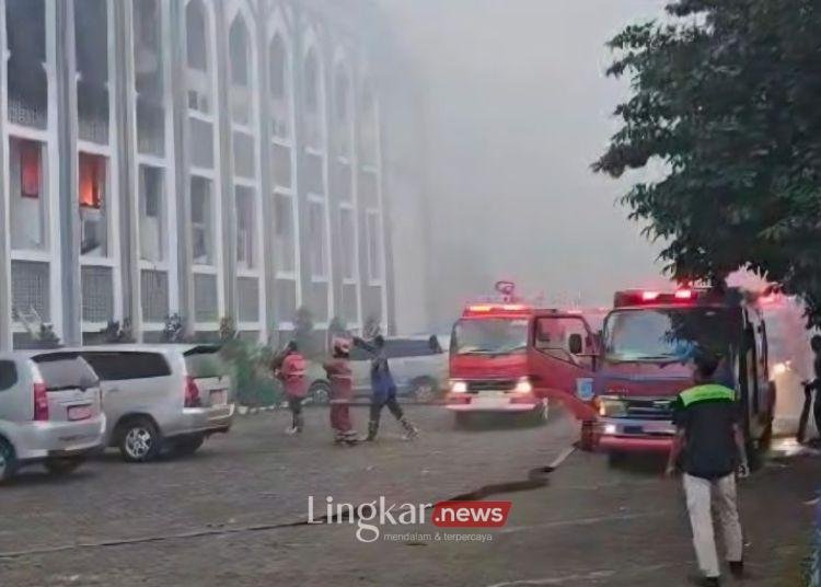 Gedung Rektorat UIN Jakarta Terbakar, Kerugian Ditaksir Capai Rp200 Juta