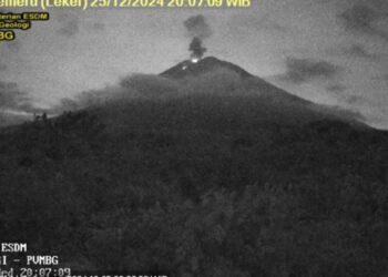 Gunung Semeru Erupsi, Masyarakat Diimbau Perhatikan Tiga Hal Penting