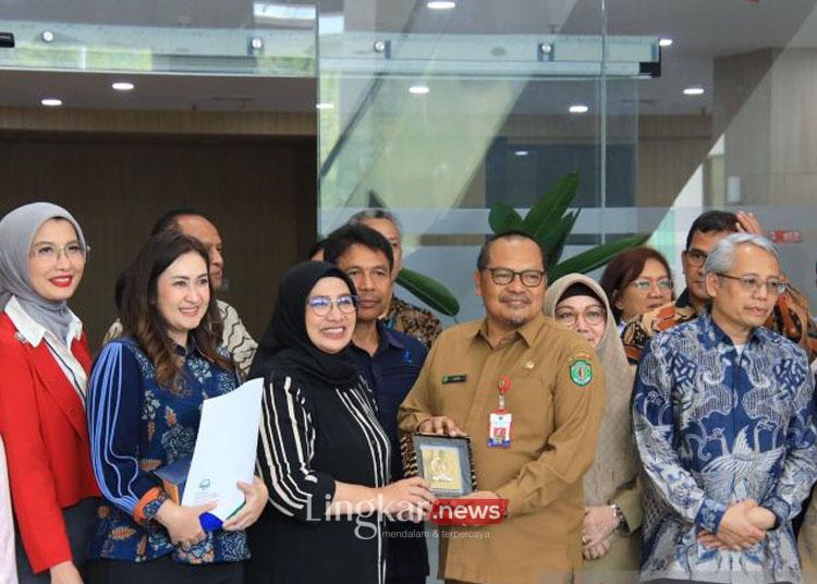 DPR RI Kunjungi Dinkes Kaltim Tinjau Kesiapan RS Penyangga IKN