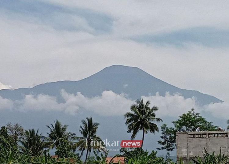 Aktivitas Gunung Slamet Meningkat, Masyarakat Banyumas Diimbau Tenang