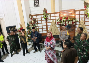 Tinjau Perayaan Natal, Ita Pamit Sekaligus Mohon Maaf 6 Tinjau Perayaan Natal, Ita Pamit Sekaligus Mohon Maaf