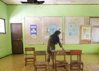 Sekolah di Pandeglang Terpaksa Diliburkan Akibat Terendam Banjir