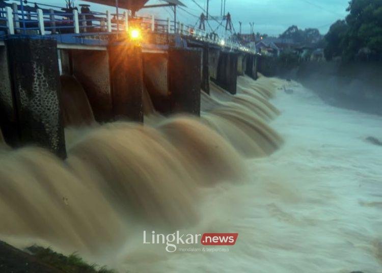 9 Titik Banjir di Jaktim Akibat Kiriman Air Bendungan Katulampa