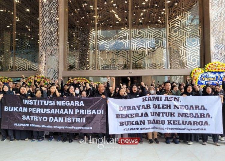 Demo ASN Dikti, Imbas Pemecatan Pegawai secara Mendadak