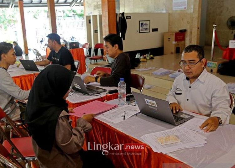 Surabaya Luncurkan "Beasiswa Pemuda Tangguh", Begini Cara Daftarnya