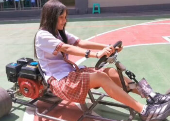 Lima Pelajar di Banyumas Rakit Mobil Balap dengan Modal Rp6 Juta
