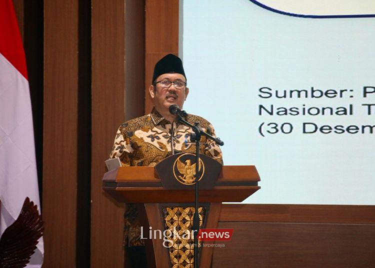 Menteri Perencanaan Pembangunan Nasional (PPN)/Kepala Badan Perencanaan Pembangunan Nasional (Bappenas), Rachmat Pambudy, menjadi pemateri agenda Pembekalan Kepala Daerah di Lembah Tidar Akademi Militer (Akmil) Magelang, Jawa Tengah, Senin, 24 Februari 2025. (Puspen Kemendagri/Lingkar.news)