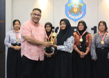 Ketum JMSI Apresiasi Penulis Muda Batam yang Terbitkan 4 Karya Go Nasional