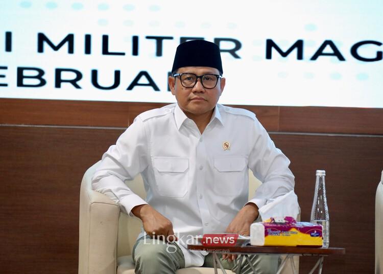 Menteri Koordinator Bidang Pemberdayaan Masyarakat, Muhaimin Iskandar, saat menjadi pembicara dalam acara retreat kepala daerah di Akmil Magelang, Jawa Tengah, pada Selasa, 25 Februari 2025. (Dok. Puspen Kemendagri/Lingkar.news)
