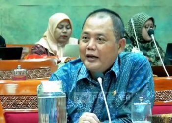 Miris! Tunjangan Guru Besar di PTN Hanya Setengah UMR Jateng