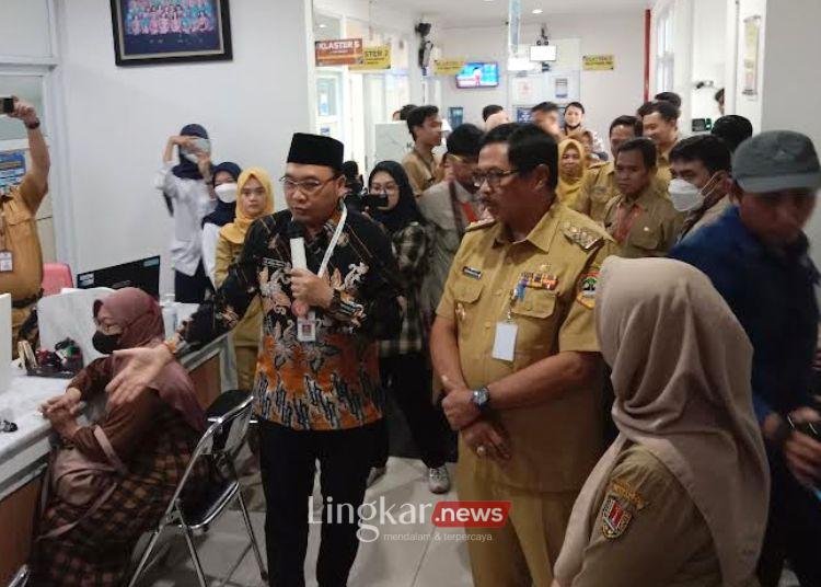 Pj Gubernur Jateng Tinjau Launching Pemeriksaan Kesehatan Gratis