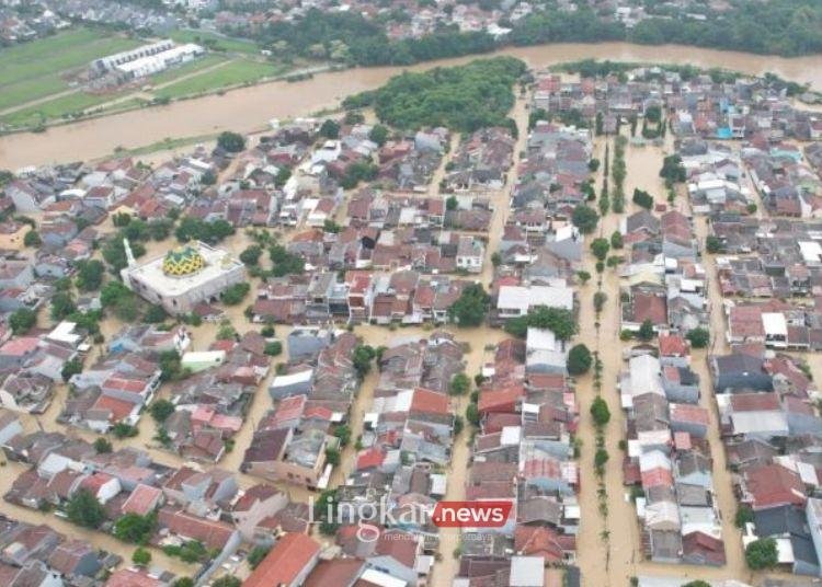 Banjir di Bekasi Meluas dengan Ketinggian Air Capai 3 Meter, Jatiasih Paling Parah