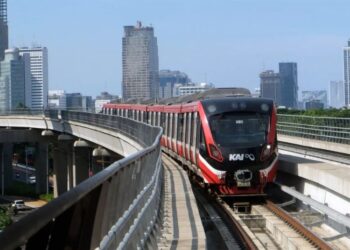 Khusus Hari Kartini, Wanita Gratis Naik Transjakarta hingga LRT