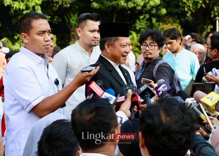 Menteri Dalam Negeri (Mendagri) Muhammad Tito Karnavian, usai shalat Idul Adha di Masjid Istiqlal, Jakarta Pusat, Jumat, 6 Juni 2025. (Puspen Mendagr/Linkar.news)