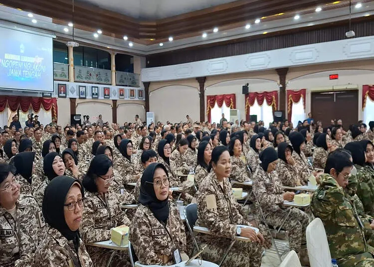 RETRET: Suasana kegiatan Manunggal Leadership Retret di Gedung Utama BPSDM Jawa Tengah, Srondol Kulon, Semarang. (Rizky Syahrul/Lingkar.news)