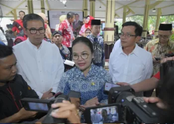 Wali Kota Semarang Sebut Dana Rp 25 Juta untuk RT Cair Tahun Ini 3 Wali Kota Semarang Sebut Dana Rp 25 Juta untuk RT Cair Tahun Ini