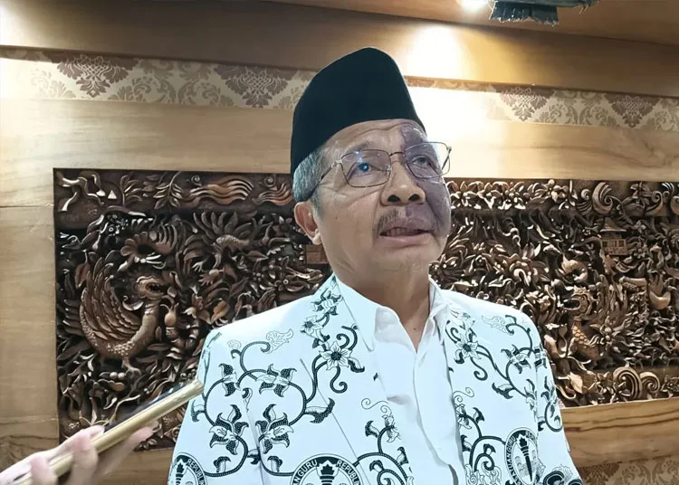 Ketua PGRI Jawa Tengah, Muhdi - RIZKY S/LINGKAR