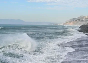 5 Provinsi Diminta Kosongkan Pantai, Waspada Tsunami Imbas Gempa Rusia