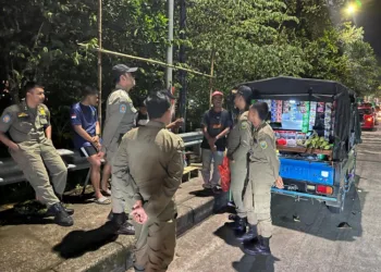 Masuk Kawasan Zona Merah, PKL di Dekat Exit Tol Ungaran Ditertibkan