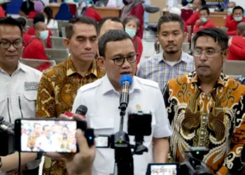 Pelukan Kemerdekaan di Pintu Kepulangan