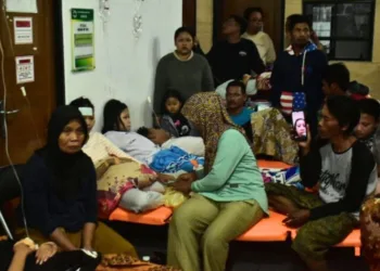 Kasus Keracunan MBG Juga Terjadi di Sumedang, 70 Siswa Dirawat 8 Kasus Keracunan MBG Juga Terjadi di Sumedang, 70 Siswa Dirawat