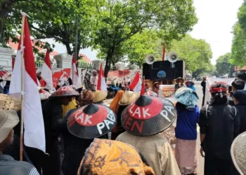 Petani di Pati Desak Penyelesaian Konflik Agraria Hingga Tambang Ilegal