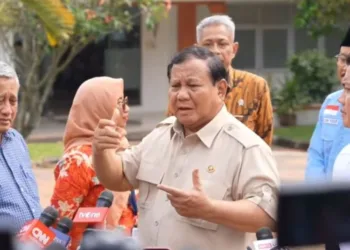 Prabowo akan Distribusikan Smart TV ke 330 Ribu Sekolah Tahun Ini