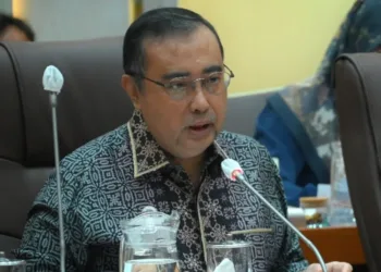 DPR Usul Pengelolaan MBG Diserahkan ke Sekolah