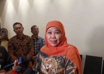 Bantah Isu PHK Massal di PT Gudang Garam, Khofifah: Itu Program Pensiun Dini