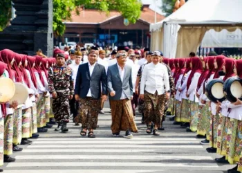 Hari Santri di Kudus, Gubernur Jateng Pastikan Layanan Kesehatan Bagi Santri