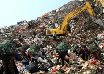 Prabowo Terbitkan Perpres Kelola Sampah Jadi Energi