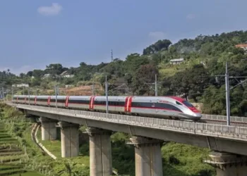 DPR Akan Bahas Polemik Utang Proyek Kereta Cepat Whoosh