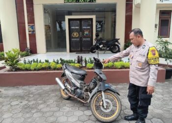 Residivis Curanmor Asal Tasikmalaya Beraksi di Kudus, 3 Kali Mencuri Kini Ditangkap 18 Residivis Curanmor Asal Tasikmalaya Beraksi di Kudus, 3 Kali Mencuri Kini Ditangkap