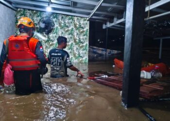 1.271 KK Terdampak Banjir di Jember, Sebagian Warga Terpaksa Ngungsi