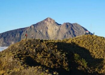 Cuaca Ekstrem, Jalur Pendakian Gunung Rinjani Ditutup Mulai 1 Januari 2026