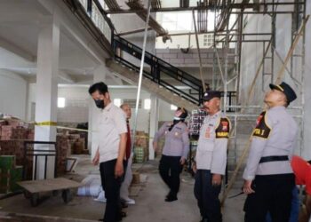 Tukang Bangunan di Tulungagung Tewas Terjatuh saat Pasang Plafon Ruko