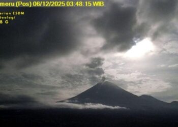 Siaga Level III Gunung Semeru Erupsi, Guguran Lava Meluncur 1 Km