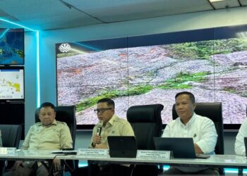 KLH mengajukan gugatan perdata senilai Rp4,8 triliun terhadap enam perusahaan di Sumatra Utara karena dugaan kerusakan lingkungan yang memicu banjir besar.